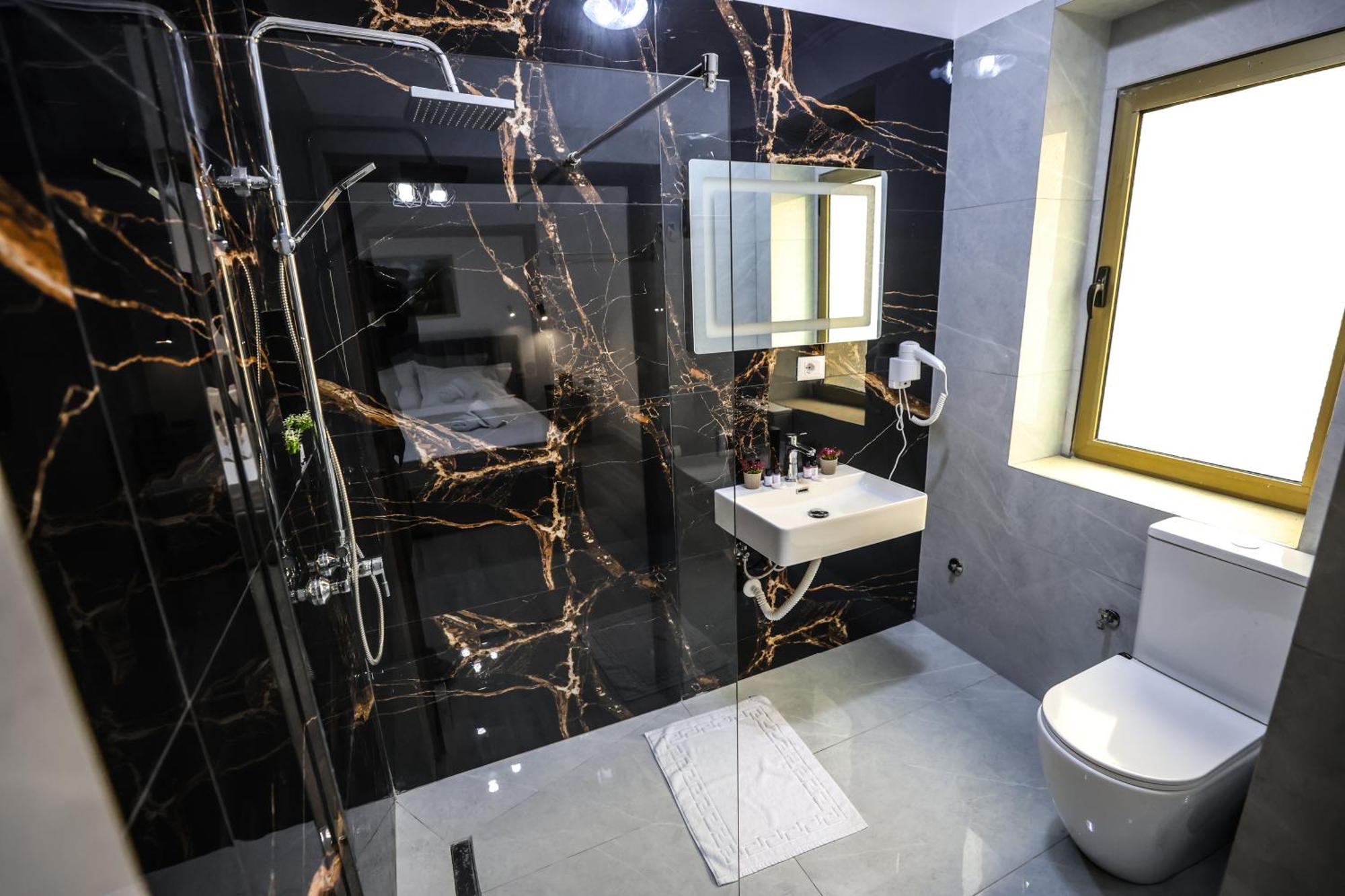 Vila Alizee Hotel Tirana Zewnętrze zdjęcie