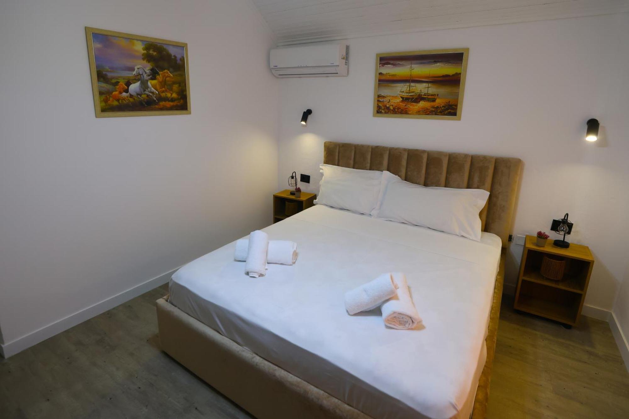 Vila Alizee Hotel Tirana Zewnętrze zdjęcie