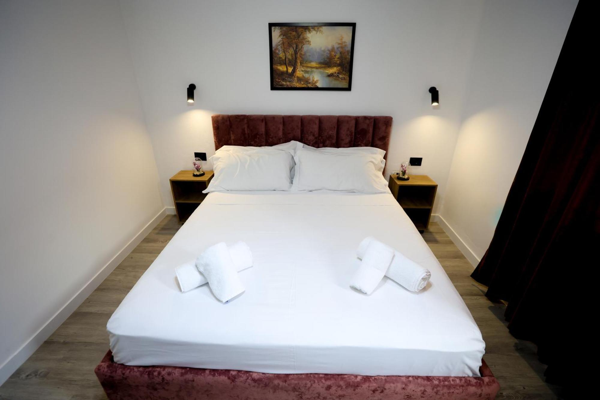 Vila Alizee Hotel Tirana Zewnętrze zdjęcie