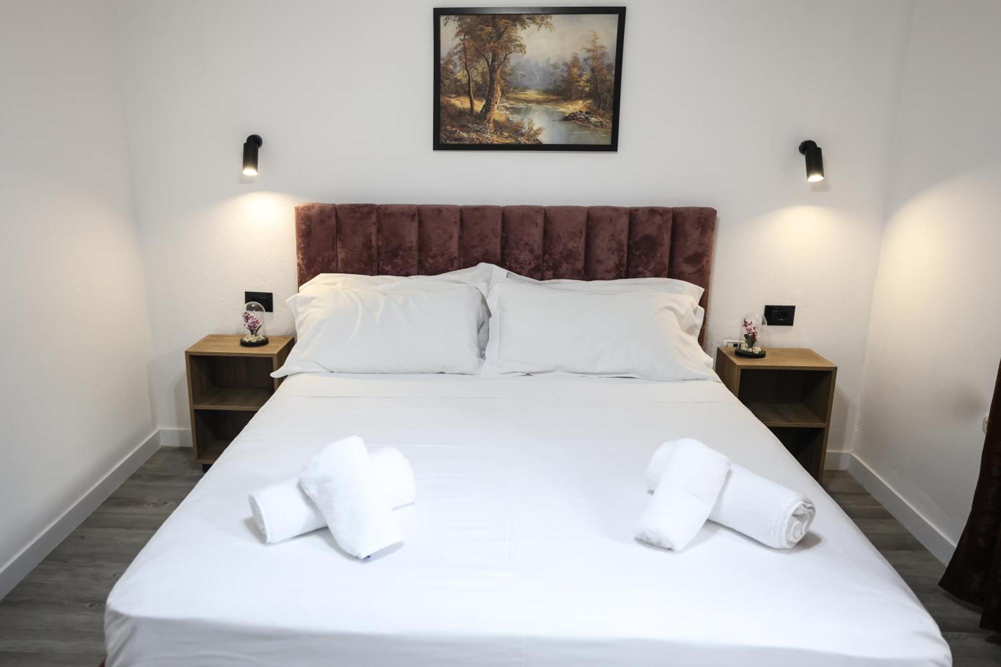 Vila Alizee Hotel Tirana Zewnętrze zdjęcie
